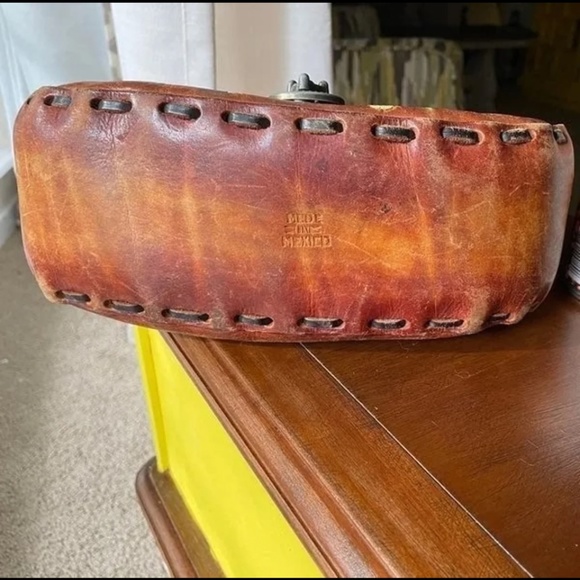 Boho Floral Painted Woven Leather Handbag #Boho #Vintage hippie - Picture 6 of 10